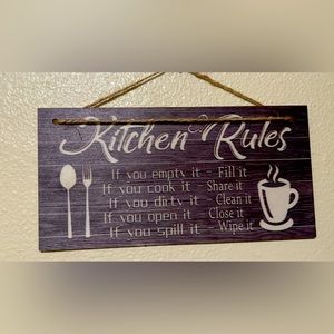 Kitchen rules sign